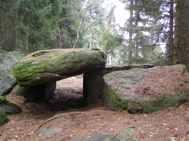 Kbílský dolmen